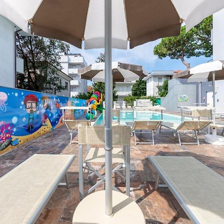 Residence Filmare Riccione Exterior foto