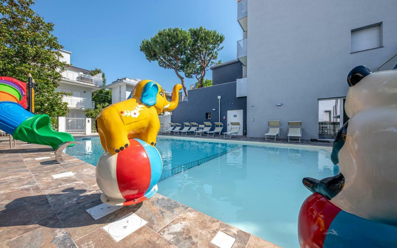 Residence Filmare Riccione Exterior foto