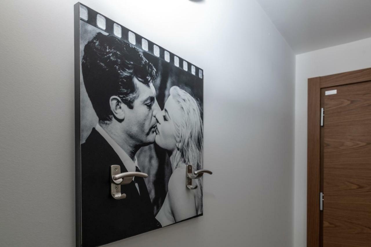Residence Filmare Riccione Exterior foto
